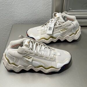 Adidas EXHIBIT B MID BASKETBALL SHOES Women Size 11 Brand New No Box